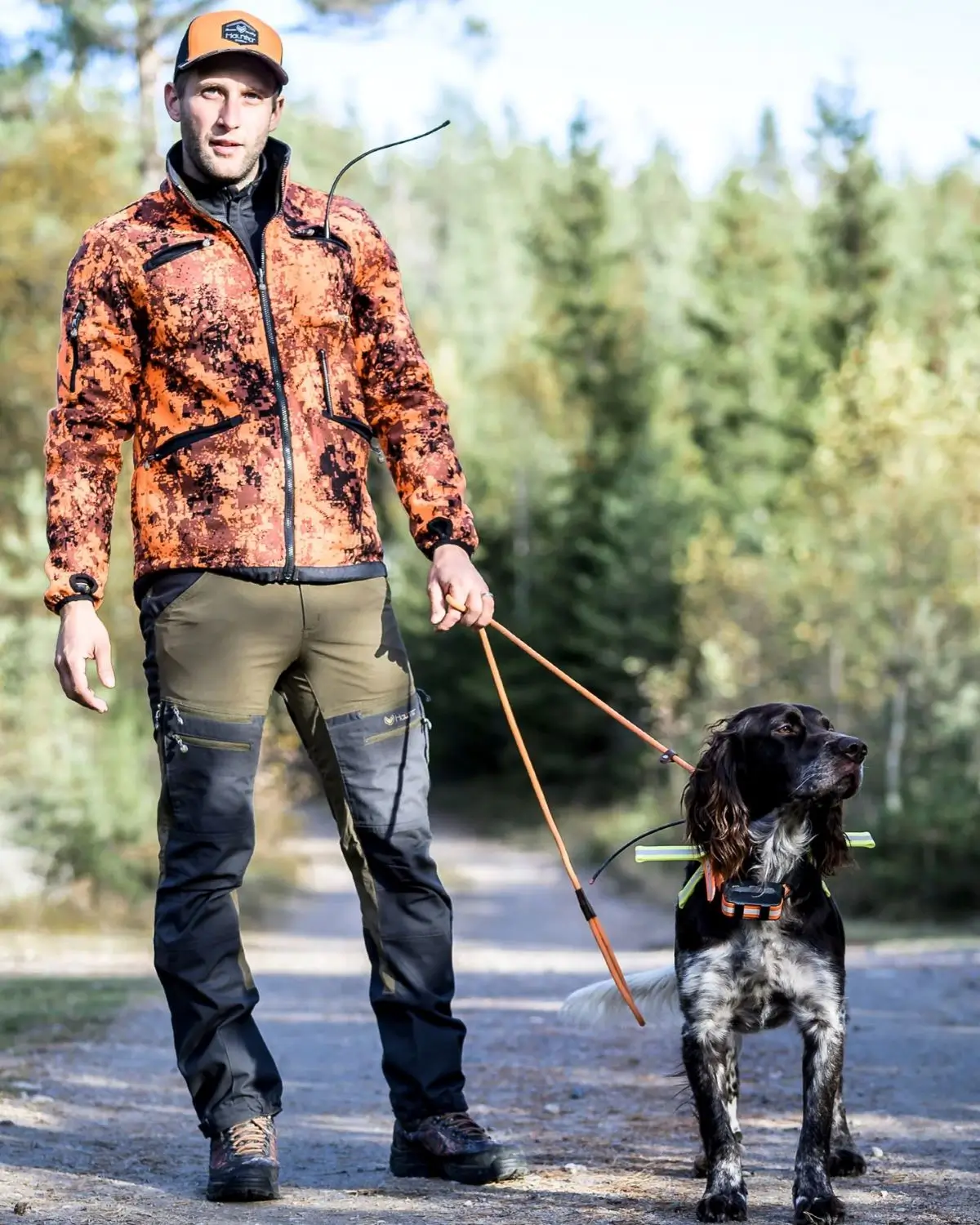 Herr bekleidet mit grüne Jagdhose Vännäs